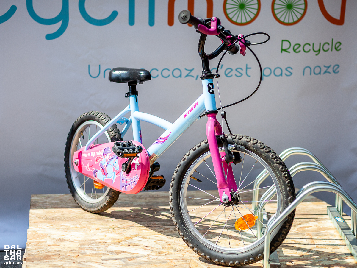 Vélo pour fille de 20 pouces (6-9 ans) de marque BTWIN | Kaufen auf Ricardo